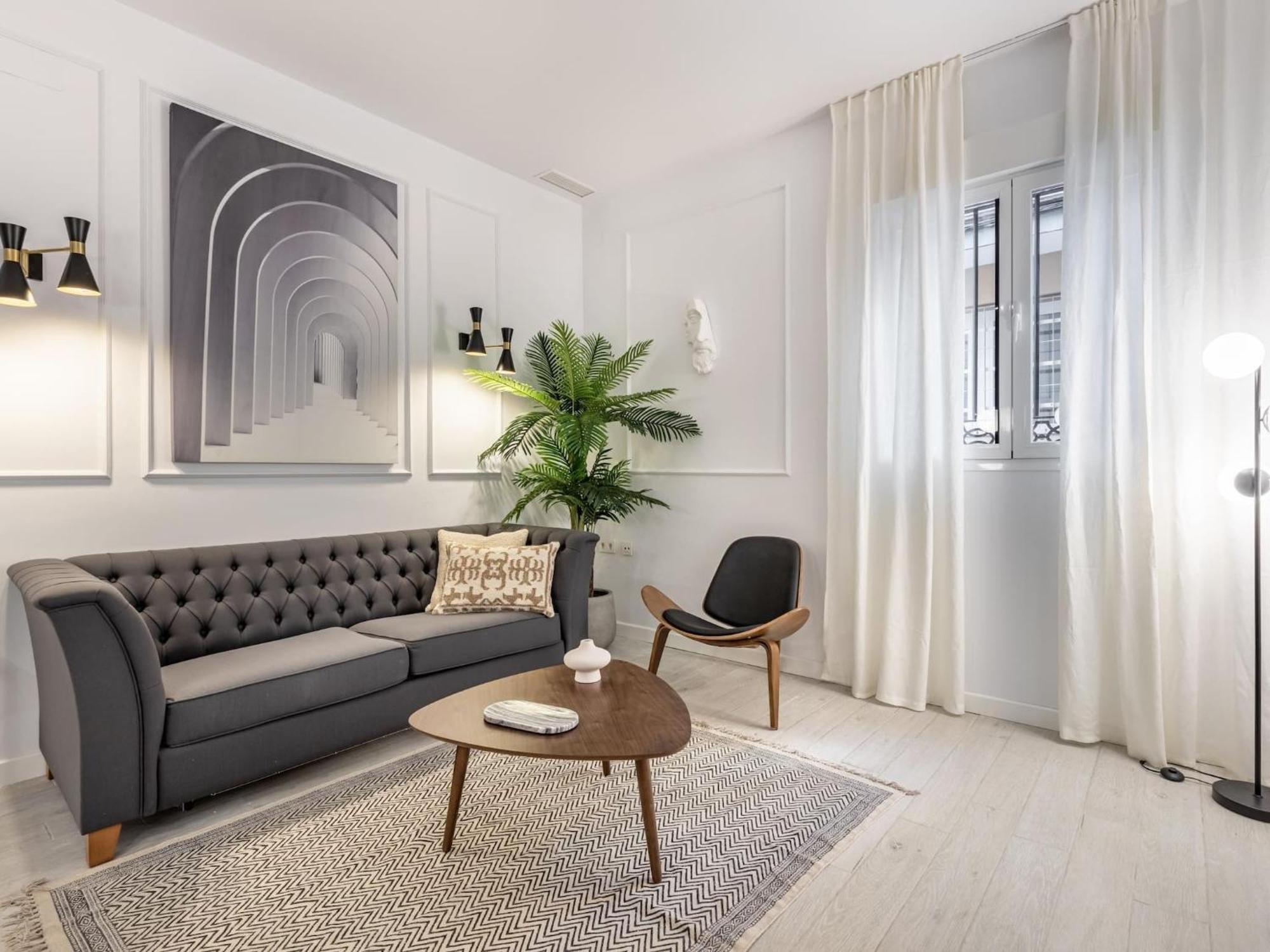 Central Stylish And Elegant 1 & 2 Bedroom Apartments III غرناطة المظهر الخارجي الصورة