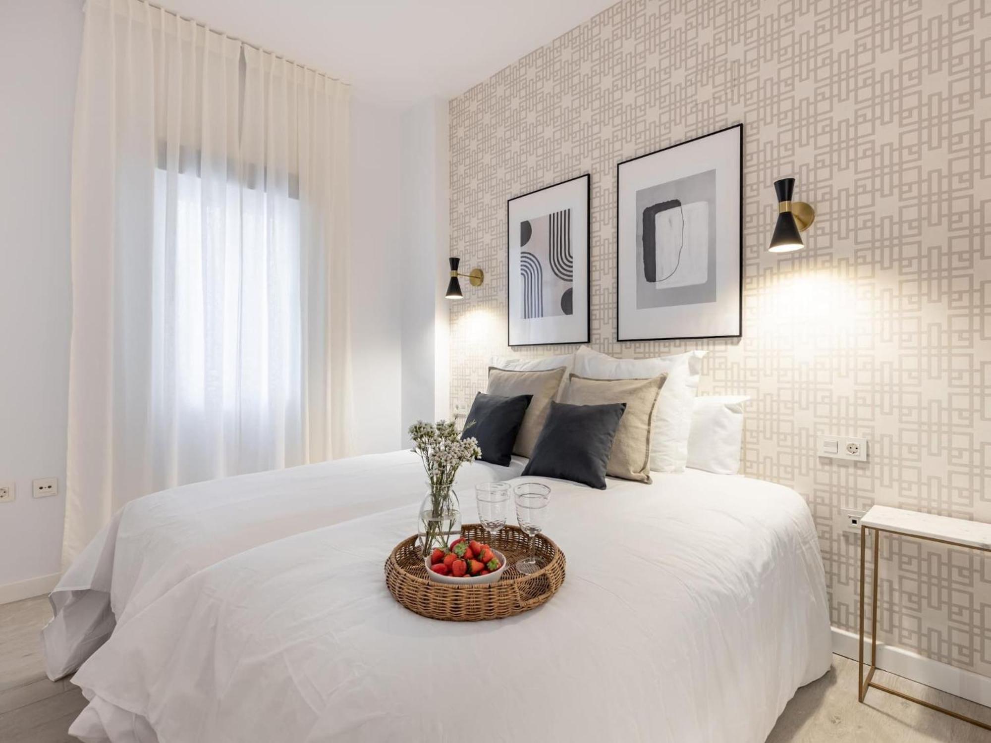 Central Stylish And Elegant 1 & 2 Bedroom Apartments III غرناطة المظهر الخارجي الصورة