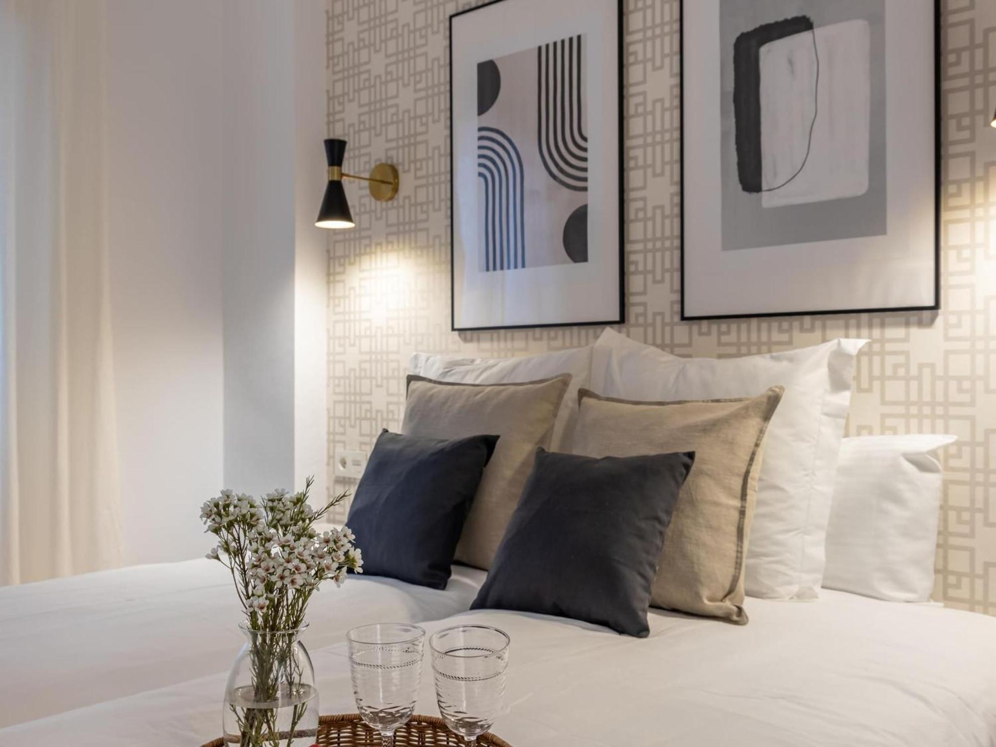 Central Stylish And Elegant 1 & 2 Bedroom Apartments III غرناطة المظهر الخارجي الصورة